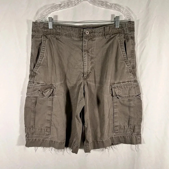 Banana Republic Cargo Shorts Men's 35 Grey Button Zip 100% Cotton Distressed - Picture 1 of 10